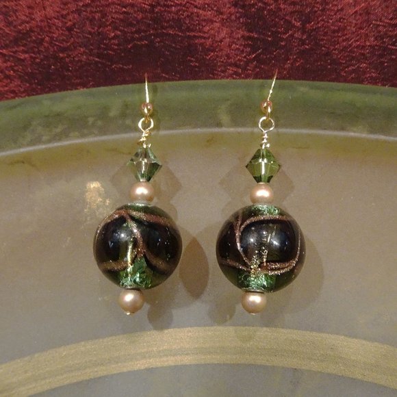 Deep green handmade earrings in Czech glass with swirls of gold highlights - Picture 8 of 8